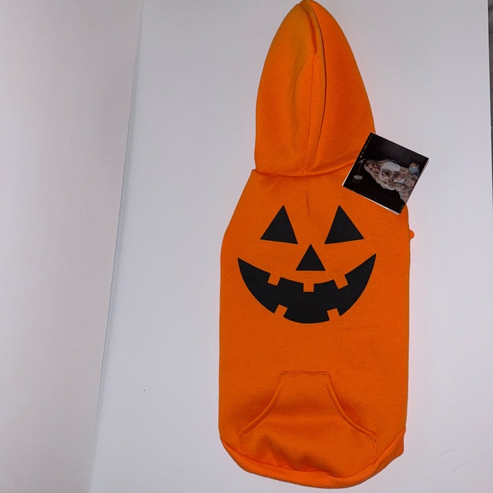 NWT Jessica Simpson Dog Halloween Orange Jack O’Lantern Pull Over Hoodie Sz M